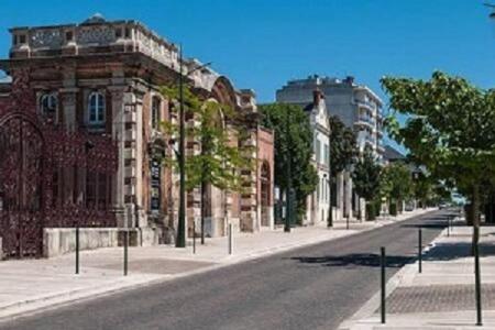 Le Louis Pasteur 4 Premium Lägenhet Épernay Exteriör bild